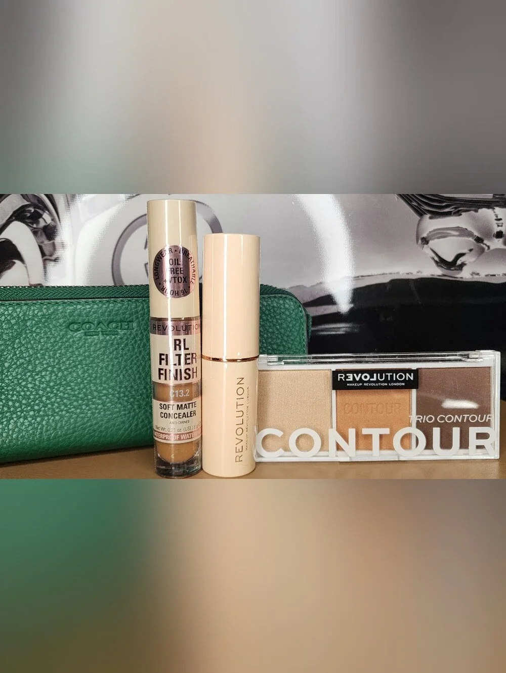 Authentic Coach Green Leather Zip Pencil/Makeup Case Bundle & Cosmetic Mirror